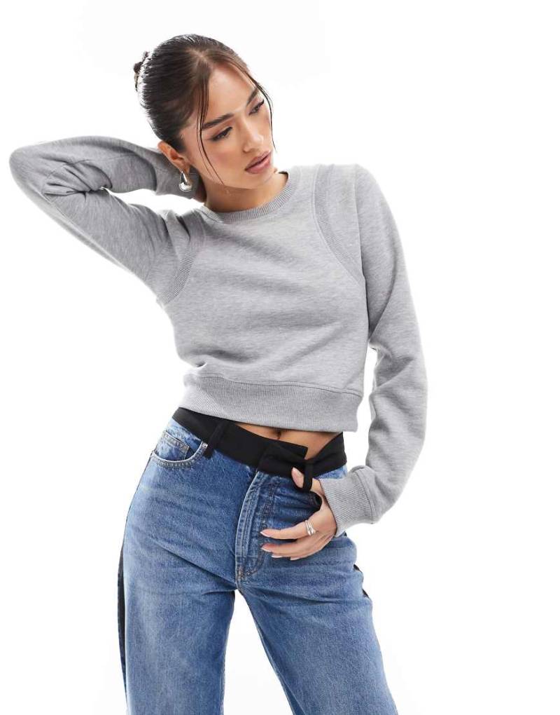 ASOS DESIGN - Doppellagiges Sweatshirt in Grau von ASOS DESIGN