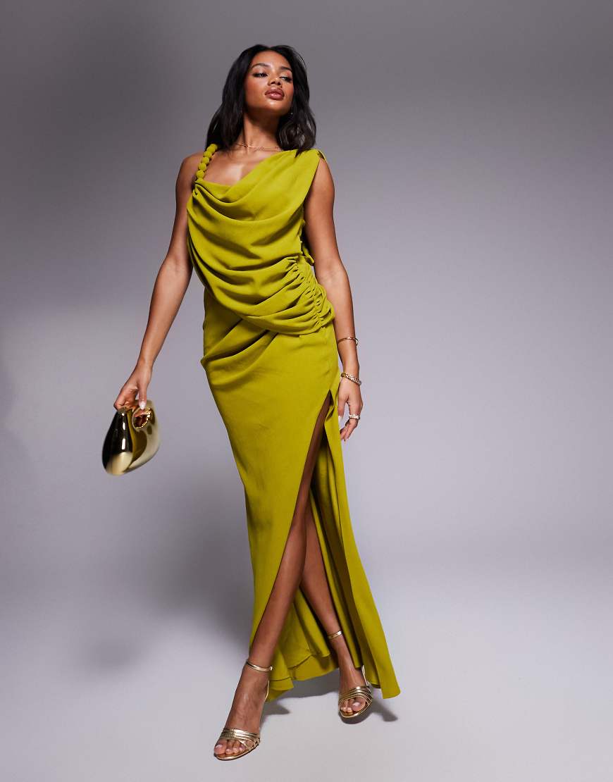 ASOS DESIGN - Drapiertes Maxikleid in Chartreuse mit Kugelträger-Grün ASOS DESIGN - Drapiertes Maxikleid in Chartreuse mit Kugelträger-Grün von ASOS DESIGN