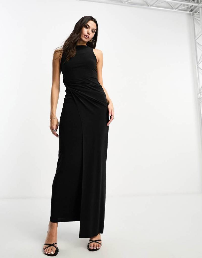 ASOS DESIGN - Drapiertes Maxikleid in Schwarz mit Schlitzausschnitt von ASOS DESIGN