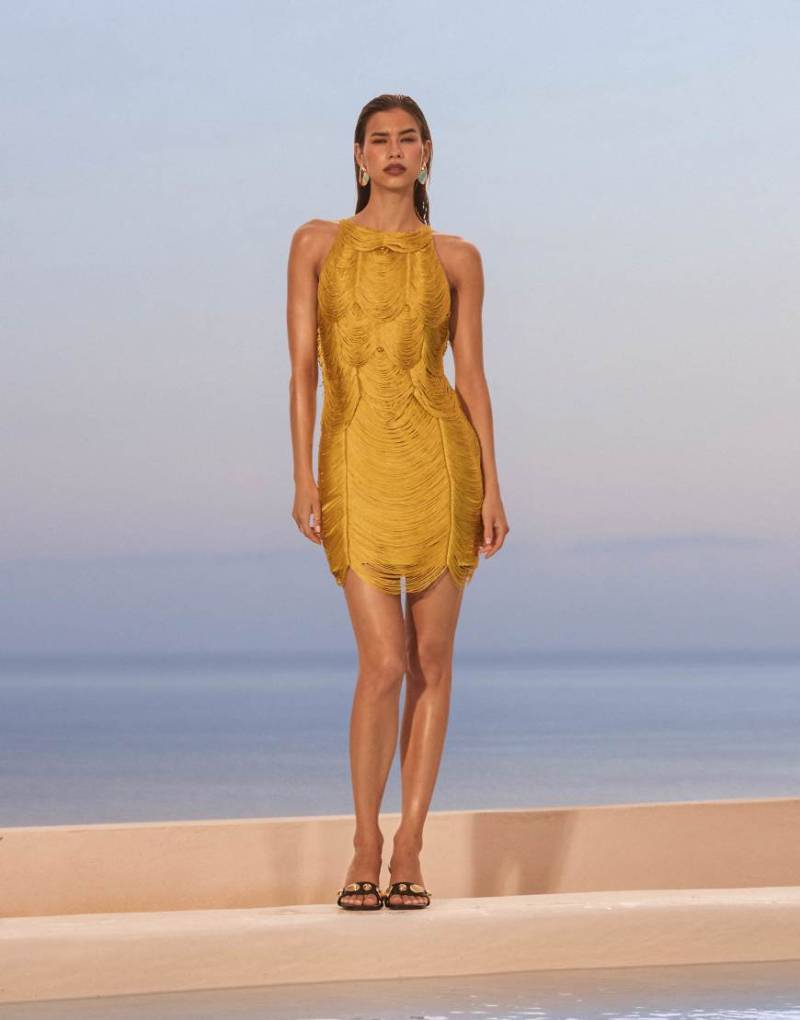 ASOS DESIGN - Drapiertes Minikleid in Charteuse mit Neckholder und Fransen-Gelb von ASOS DESIGN