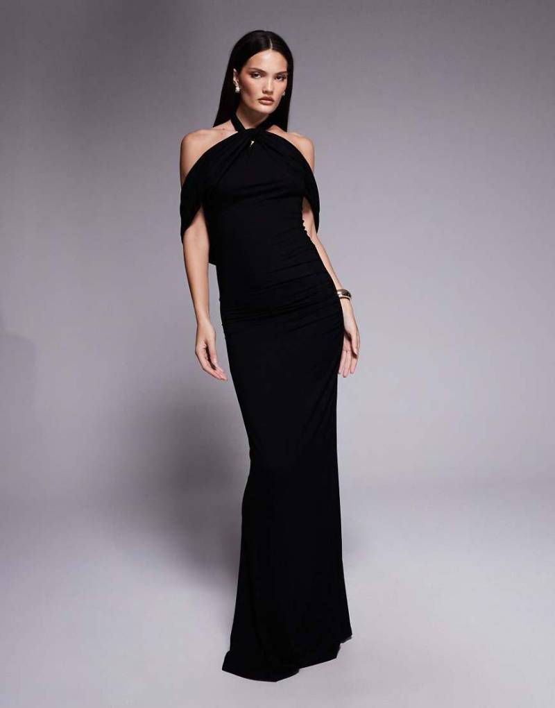 ASOS DESIGN - Drapiertes Neckholder-Maxikleid in Schwarz mit Cape-Detail von ASOS DESIGN
