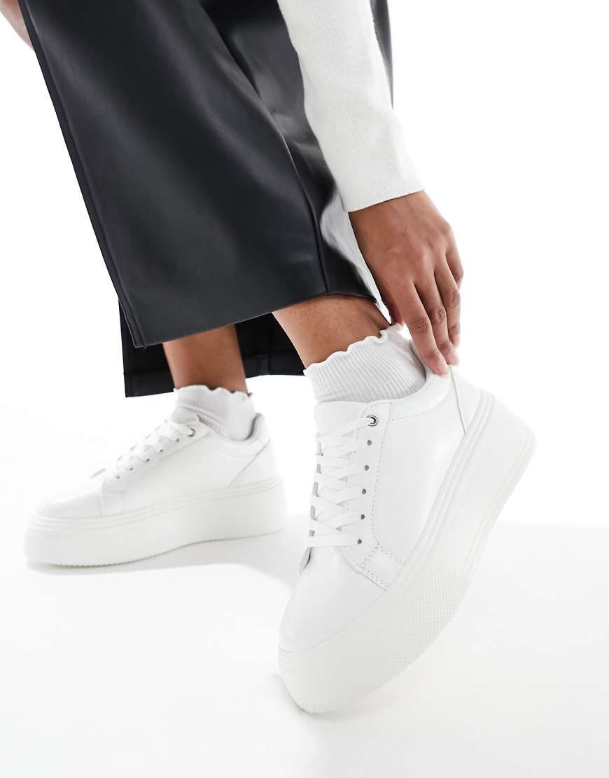 ASOS DESIGN - Dream - Sneaker in Weiß mit dicker Sohle von ASOS DESIGN