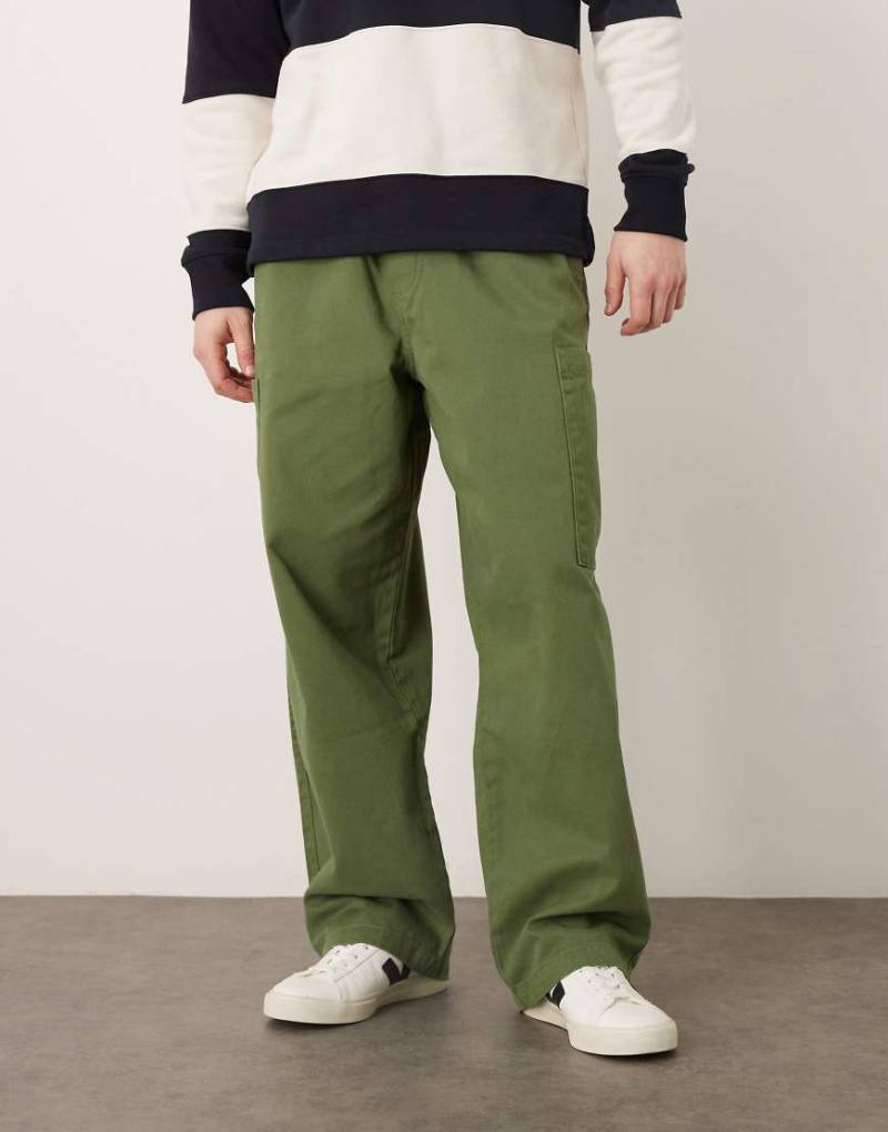 ASOS DESIGN - Elastische Cargo-Schlupfhose mit lockerem, geradem Schnitt-Grün von ASOS DESIGN