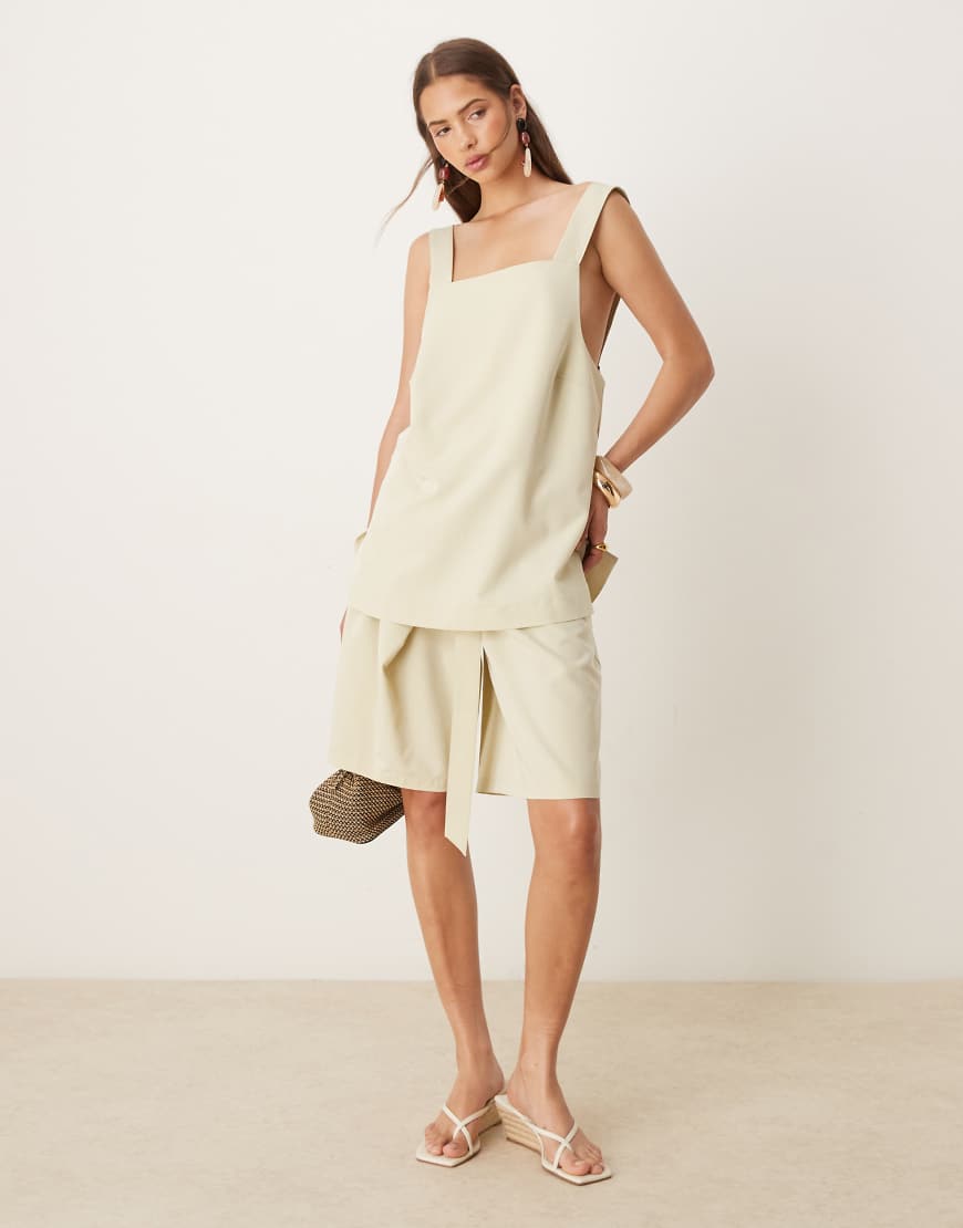 ASOS DESIGN - Elegante, Longline-Utility-Shorts in Pistaziengrün, Kombiteil von ASOS DESIGN