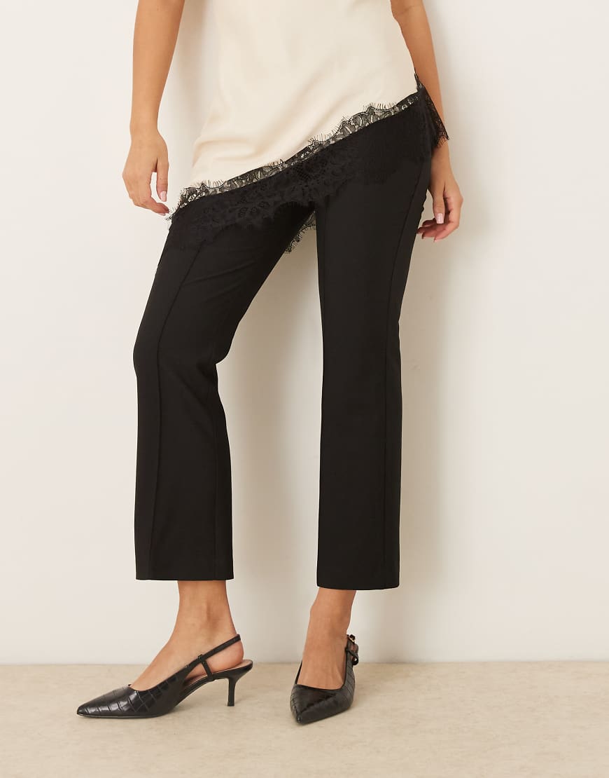 ASOS DESIGN - Elegante, ausgestellte Hose in Schwarz von ASOS DESIGN