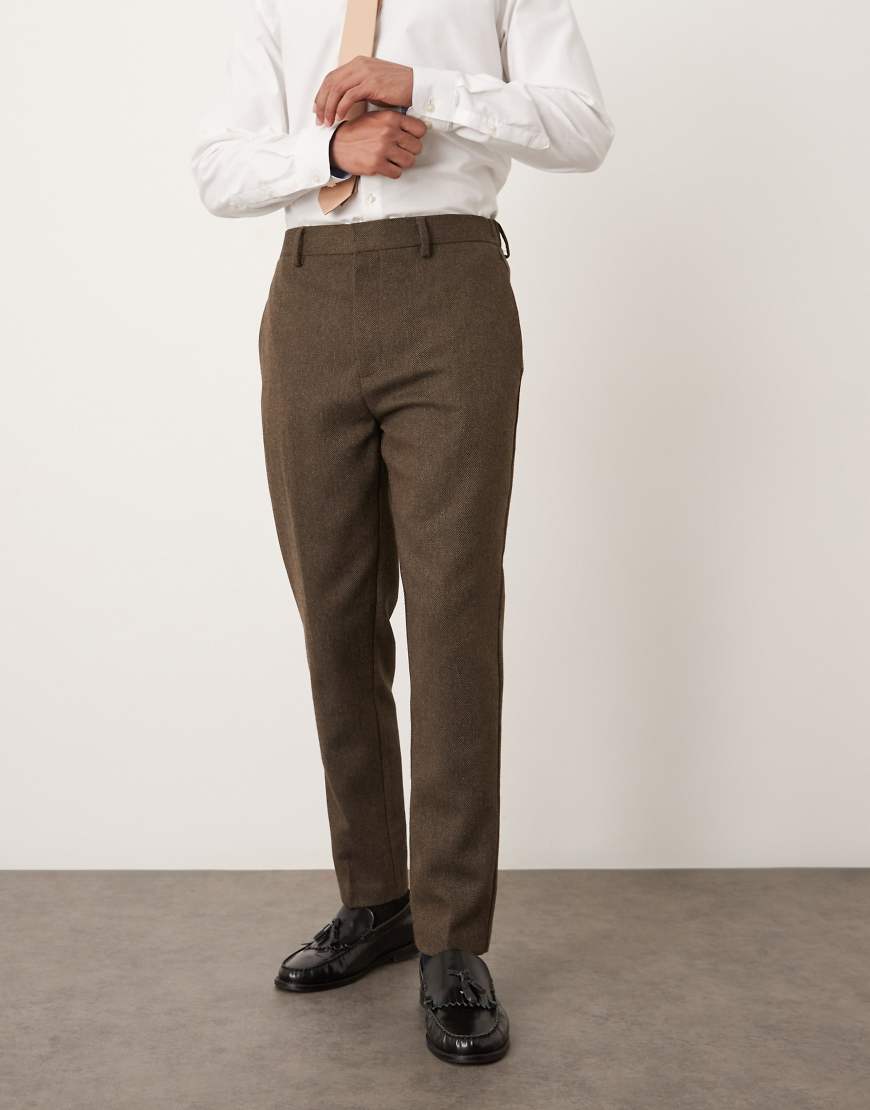 ASOS DESIGN - Elegante, schmal zulaufende Hose in Braun mit Wollanteil und halb elastischem Bund-Brown von ASOS DESIGN