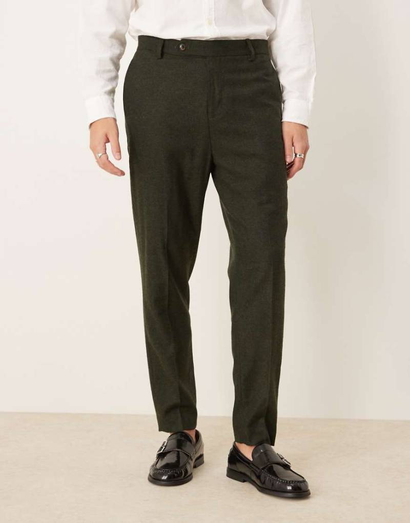 ASOS DESIGN - Elegante, schmal zulaufende Hose in Dunkelgrün aus Wollmix von ASOS DESIGN