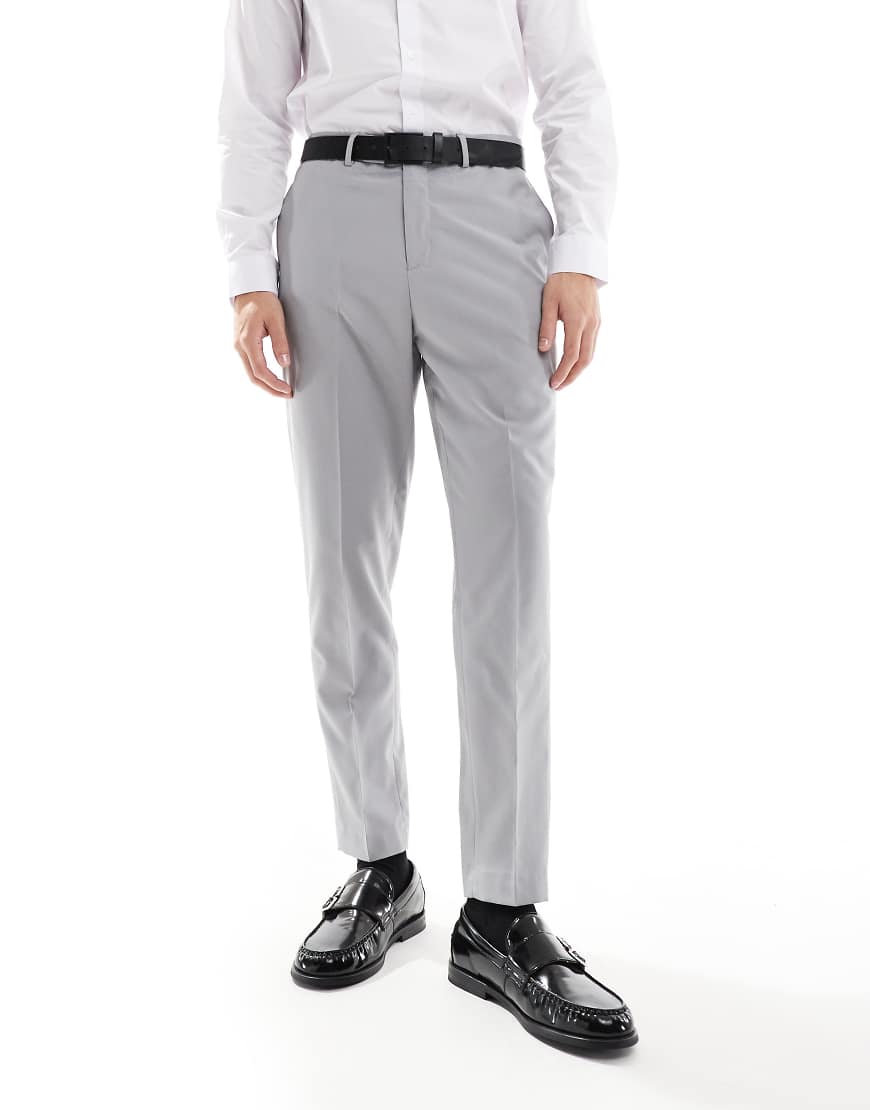 ASOS DESIGN - Elegante, schmal zulaufende Hose in Hellgrau ASOS DESIGN - Elegante, schmal zulaufende Hose in Hellgrau von ASOS DESIGN