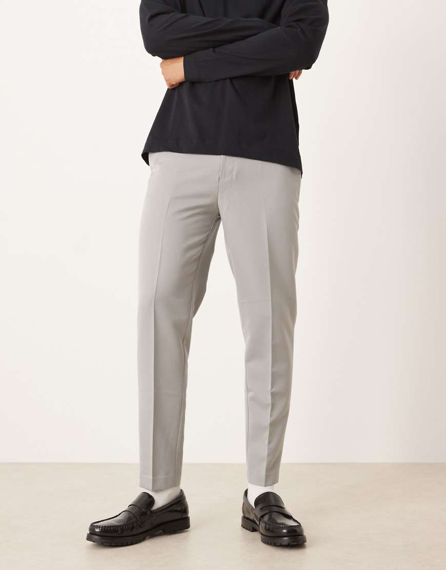 ASOS DESIGN - Elegante, schmal zulaufende Hose in Hellgrau von ASOS DESIGN
