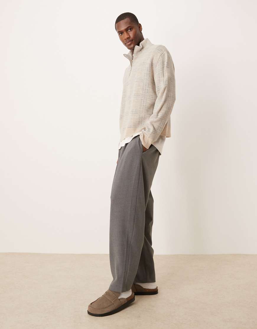 ASOS DESIGN - Elegante, schmal zulaufende Oversize-Hose mit zwei Falten in Grau ASOS DESIGN - Elegante, schmal zulaufende Oversize-Hose mit zwei Falten in Grau von ASOS DESIGN