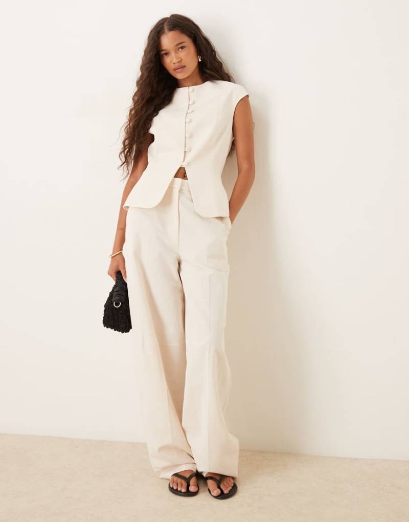 ASOS DESIGN - Elegante Barrel-Hose aus Leinenmix in Elfenbein-Weiß ASOS DESIGN - Elegante Barrel-Hose aus Leinenmix in Elfenbein-Weiß von ASOS DESIGN