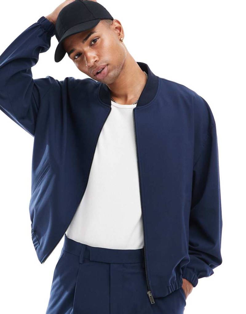 ASOS DESIGN - Elegante Bomberjacke in Marineblau mit Taschen, Kombiteil von ASOS DESIGN