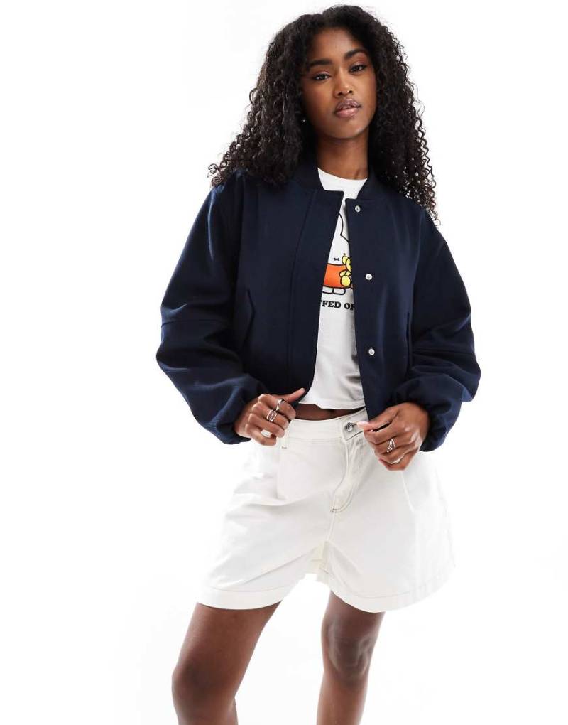 ASOS DESIGN - Elegante Bomberjacke in Marineblau von ASOS DESIGN