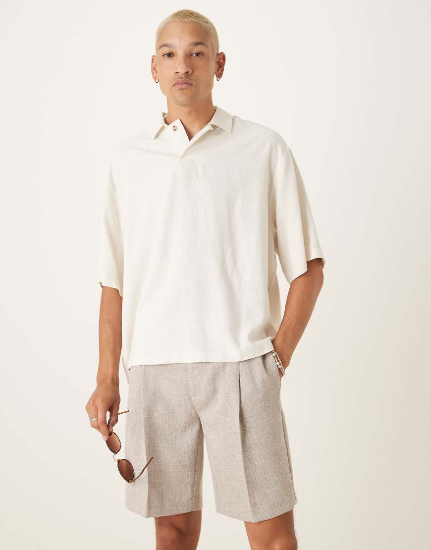 ASOS DESIGN - Elegante Chino-Shorts mit geradem Schnitt in Steinbeige-Neutral ASOS DESIGN - Elegante Chino-Shorts mit geradem Schnitt in Steinbeige-Neutral von ASOS DESIGN