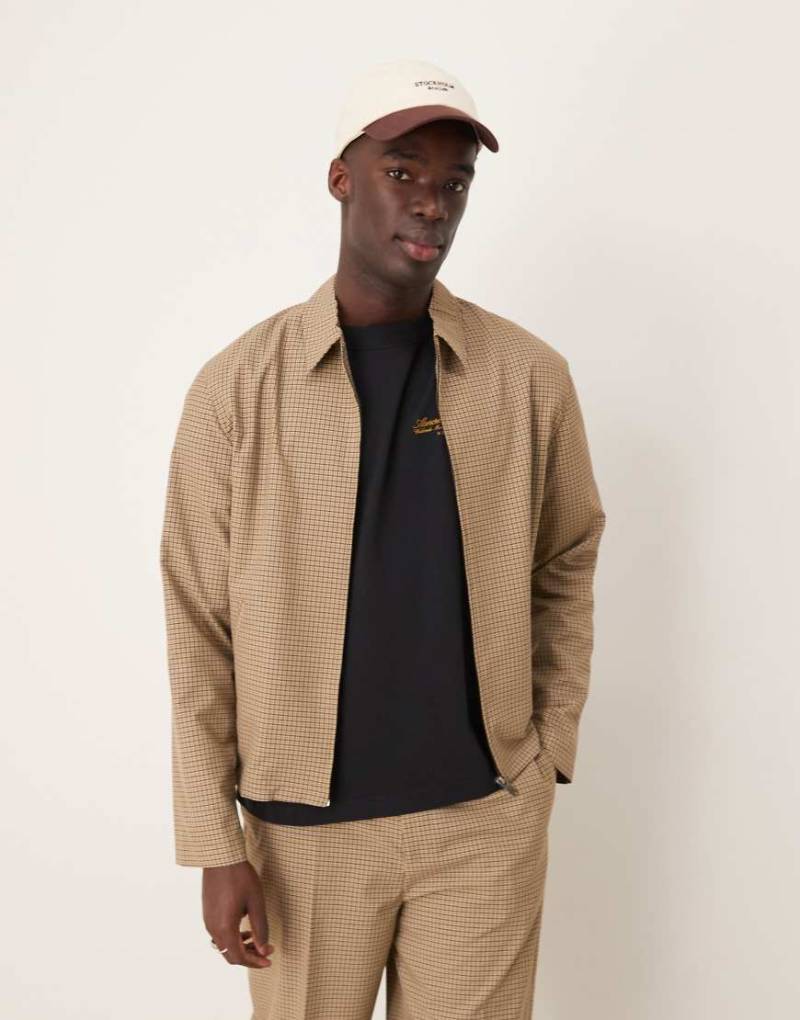 ASOS DESIGN - Elegante Harrington-Jacke in Stein mit kleinem Karomuster, Kombiteil-Grau von ASOS DESIGN