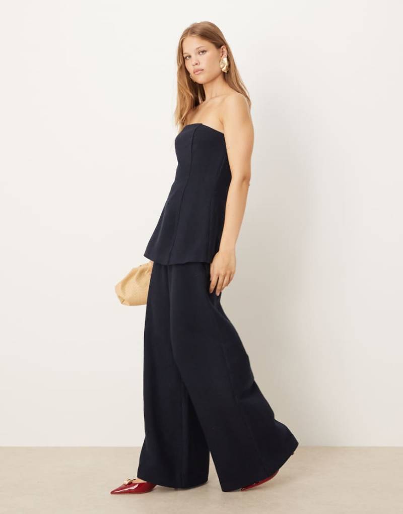 ASOS DESIGN - Elegante Hose aus Bouclé in Navy mit superweitem Bein, Kombiteil-Bunt von ASOS DESIGN