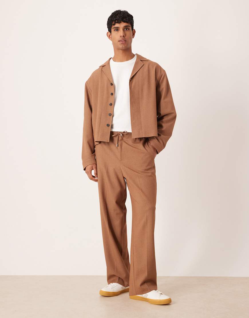 ASOS DESIGN - Elegante Hose in Braun mit weitem Bein und elastischem Bund, Kombiteil-Brown von ASOS DESIGN