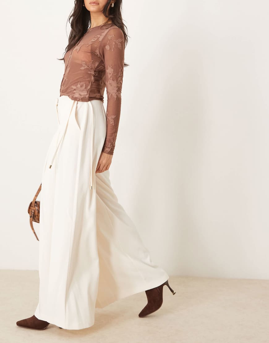 ASOS DESIGN - Elegante Hose in Wollweiß mit weitem Bein und Bundfalten-Neutral von ASOS DESIGN