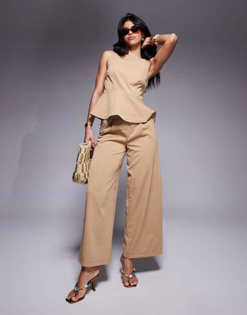 ASOS DESIGN - Elegante Hose in Hellbraun mit weitem Bein, Kombiteil von ASOS DESIGN