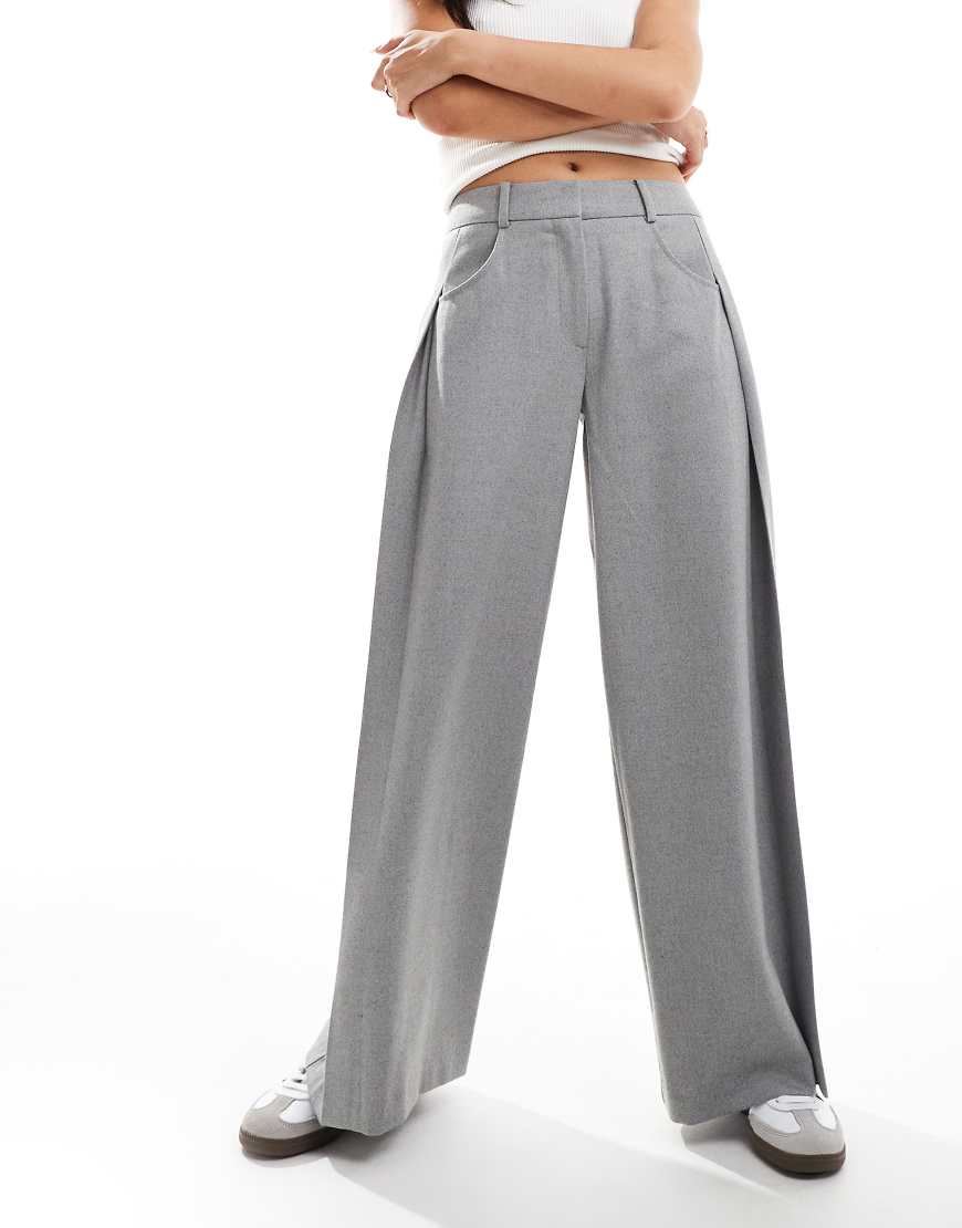 ASOS DESIGN - Elegante Hose in Hellgrau mit weitem Bein und seitlichen Bundfalten-Grün ASOS DESIGN - Elegante Hose in Hellgrau mit weitem Bein und seitlichen Bundfalten-Grün von ASOS DESIGN