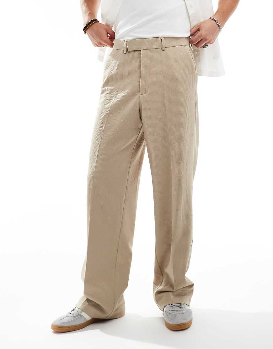 ASOS DESIGN - Elegante Hose in Kamelbeige mit Struktur und weitem Bein-Neutral ASOS DESIGN - Elegante Hose in Kamelbeige mit Struktur und weitem Bein-Neutral von ASOS DESIGN
