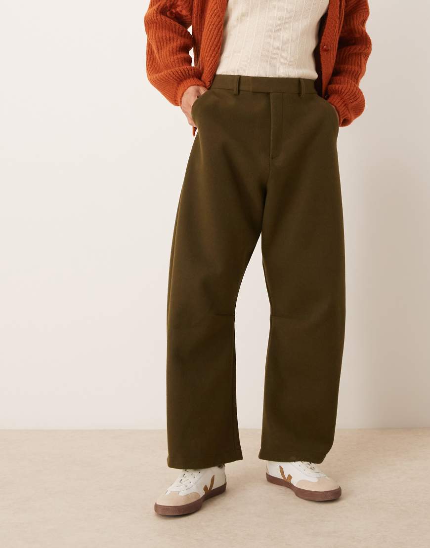 ASOS DESIGN - Elegante Hose in Khaki mit Hufeisen-Schnitt-Grün von ASOS DESIGN