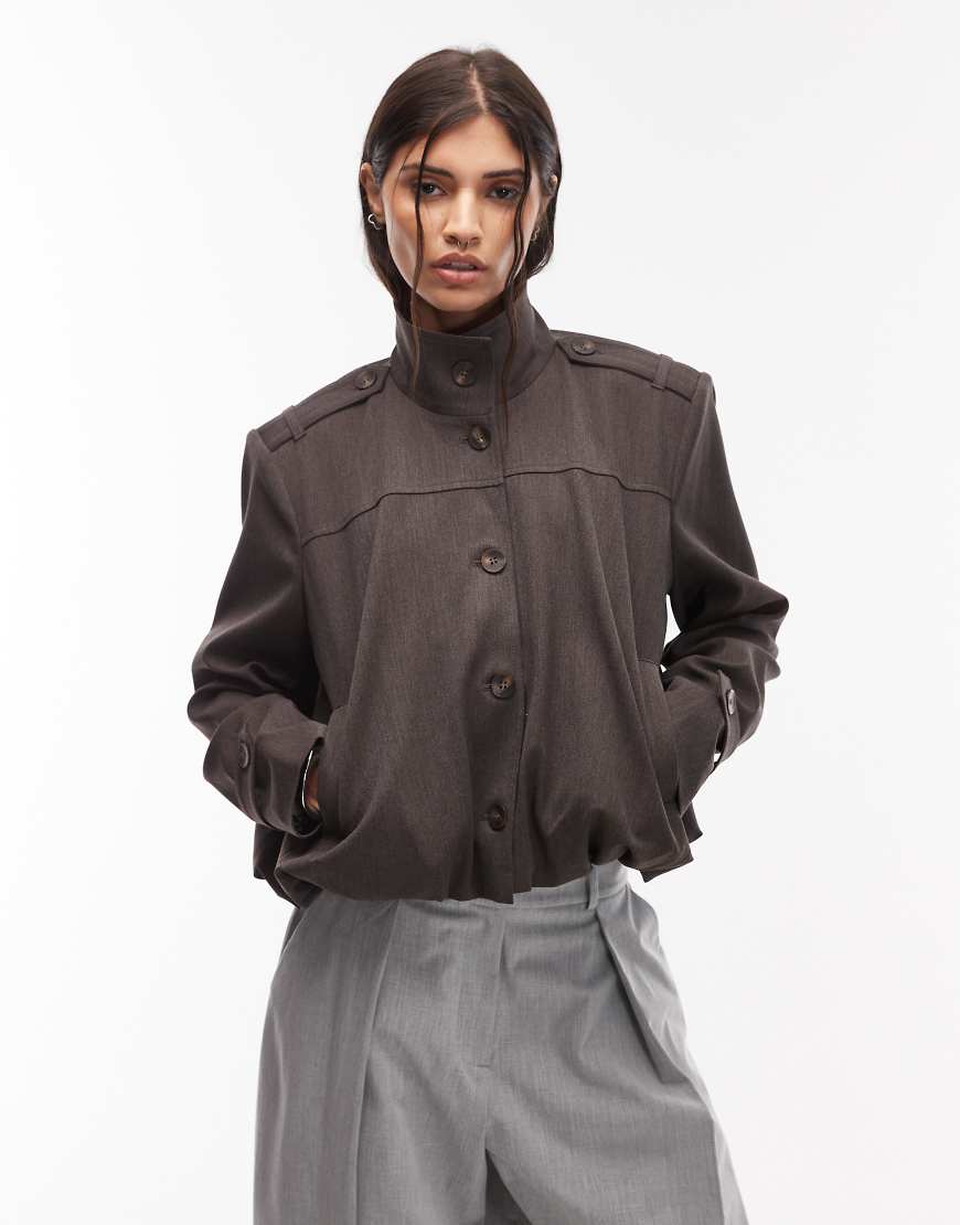 ASOS DESIGN - Elegante Jacke in Schokobraun mit Stehkragen und Laschendetail-Brown von ASOS DESIGN