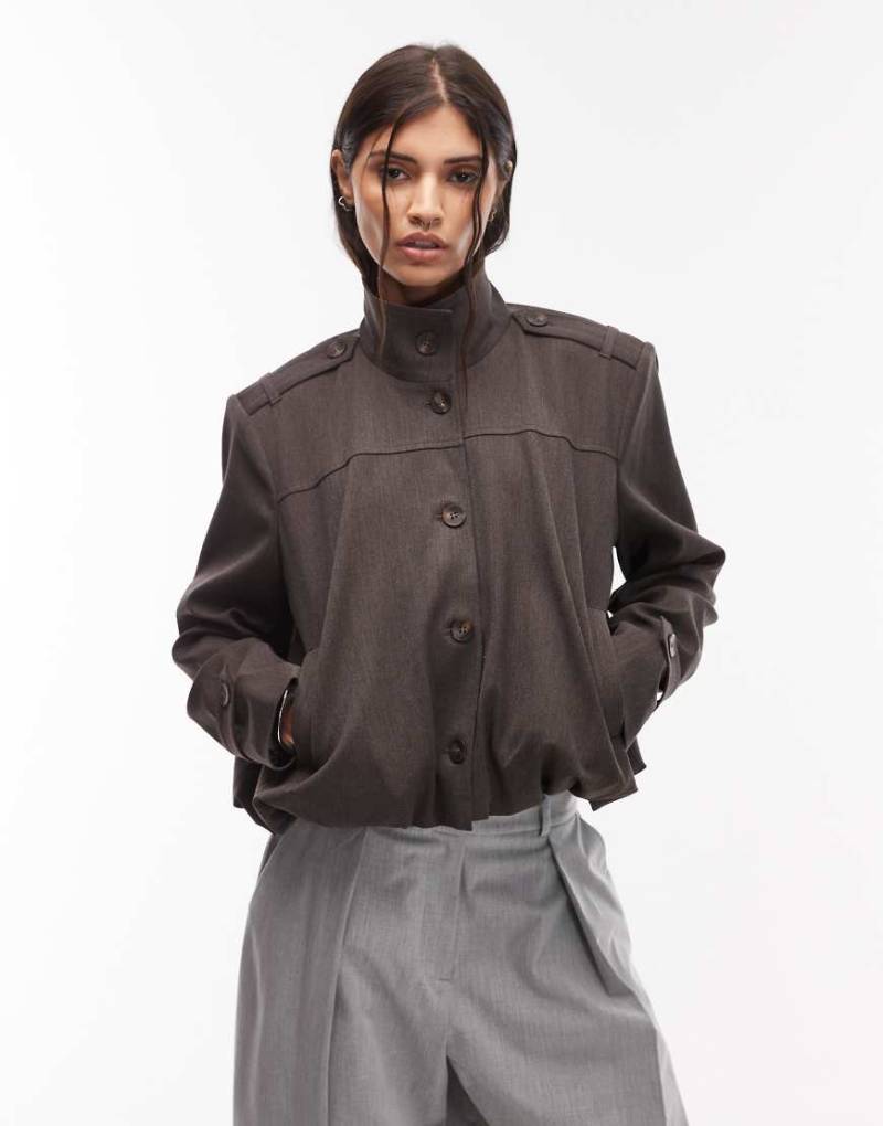 ASOS DESIGN - Elegante Jacke in Schokobraun mit Stehkragen und Laschendetail-Brown von ASOS DESIGN