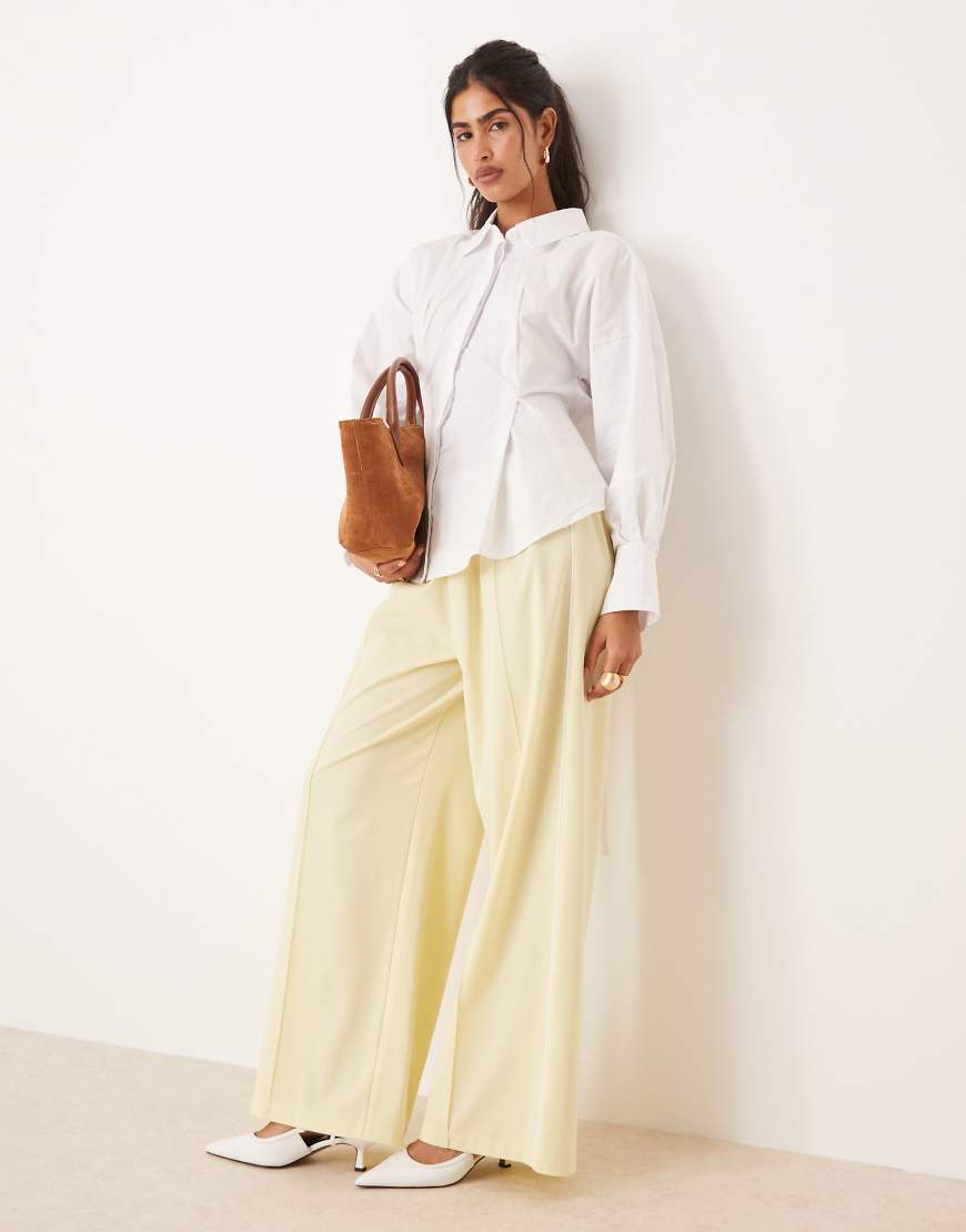 ASOS DESIGN - Elegante Jogginghose in Zitronengelb mit Zierstreifen in der Seitennaht ASOS DESIGN - Elegante Jogginghose in Zitronengelb mit Zierstreifen in der Seitennaht von ASOS DESIGN