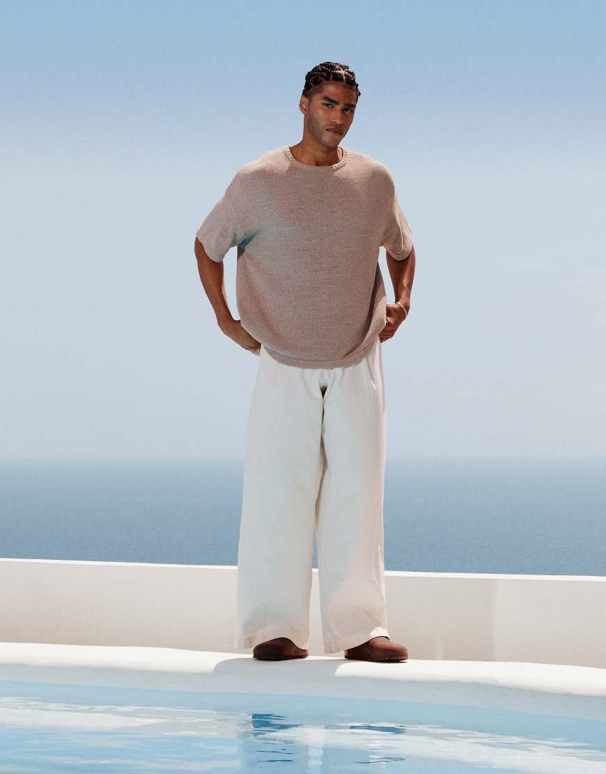 ASOS DESIGN - Elegante Leinenmix-Hose in Weiß mit weitem Bein und Bundfalte vorn ASOS DESIGN - Elegante Leinenmix-Hose in Weiß mit weitem Bein und Bundfalte vorn von ASOS DESIGN