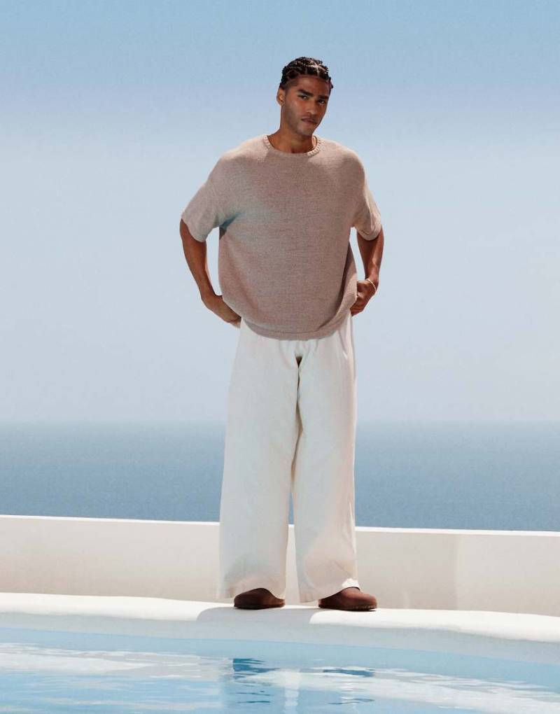 ASOS DESIGN - Elegante Leinenmix-Hose in Weiß mit weitem Bein und Bundfalte vorn von ASOS DESIGN