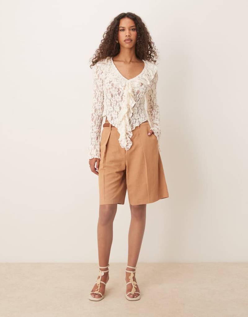 ASOS DESIGN - Elegante Longline-City-Shorts aus Leinenimitat in Mokka-Braun von ASOS DESIGN