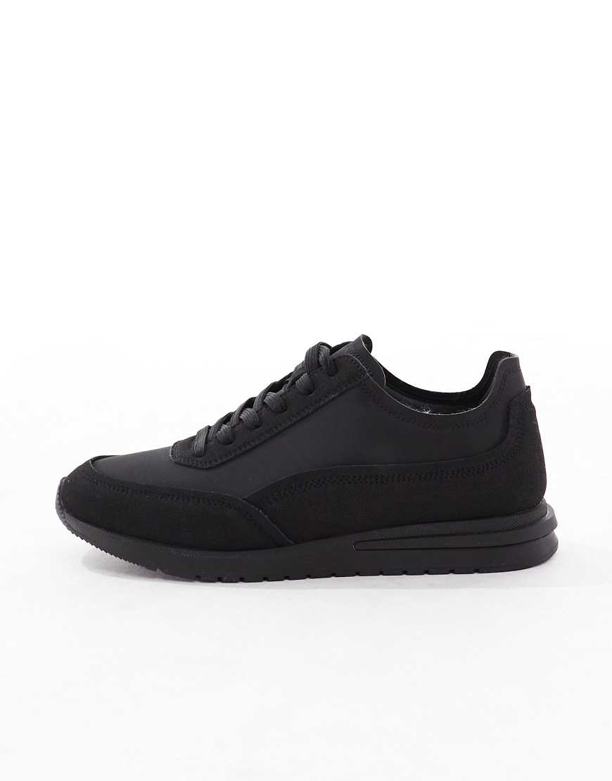 ASOS DESIGN - Elegante Runner-Sneaker in Schwarz-Grau von ASOS DESIGN