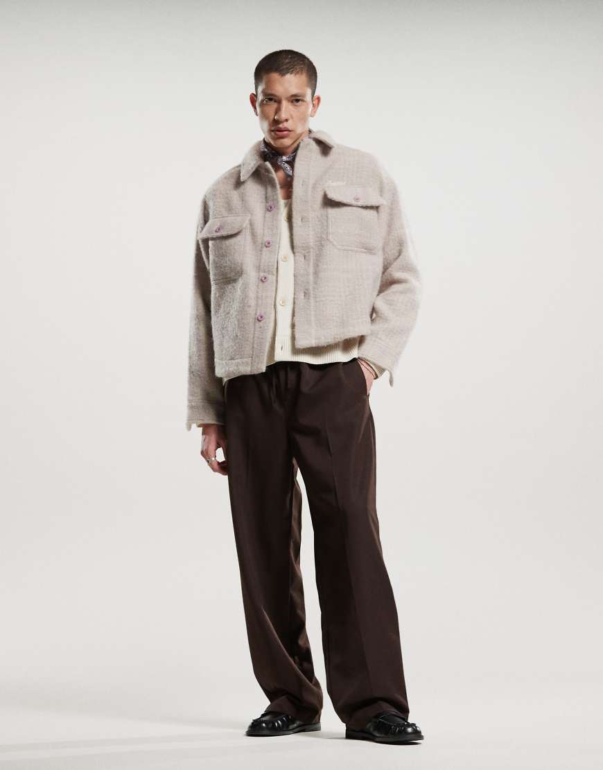 ASOS DESIGN - Elegante Schlupfhose in Braun mit weitem Bein ASOS DESIGN - Elegante Schlupfhose in Braun mit weitem Bein von ASOS DESIGN