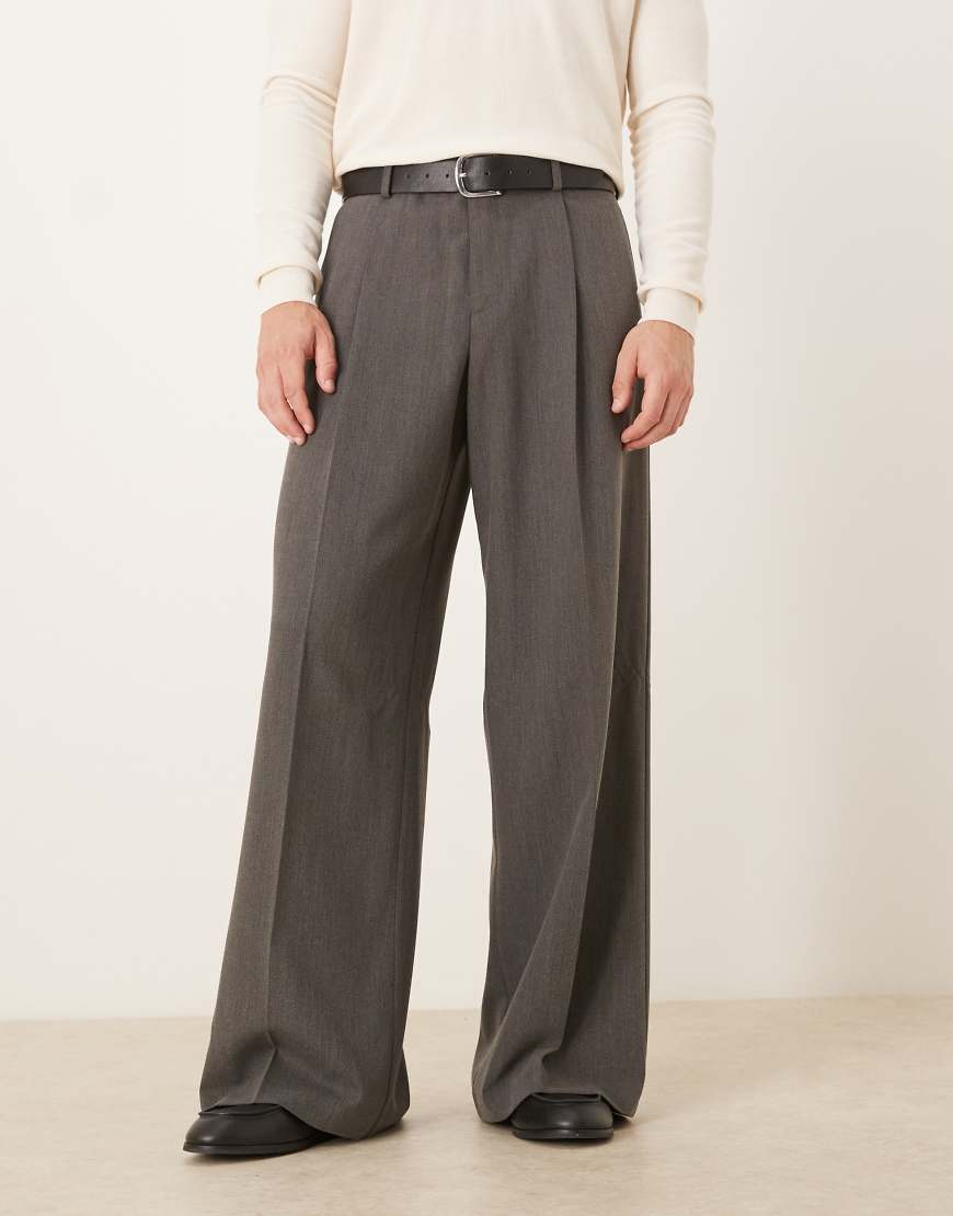 ASOS DESIGN - Elegante Twill-Hose in Grau mit weitem Bein und Bügelfalte vorne von ASOS DESIGN