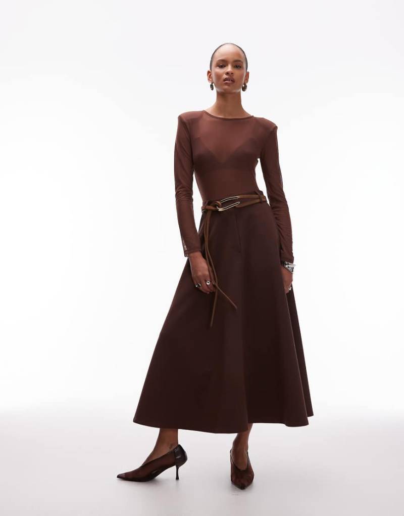 ASOS DESIGN - Eleganter, ausgestellter Maxirock in Schokobraun-Brown von ASOS DESIGN