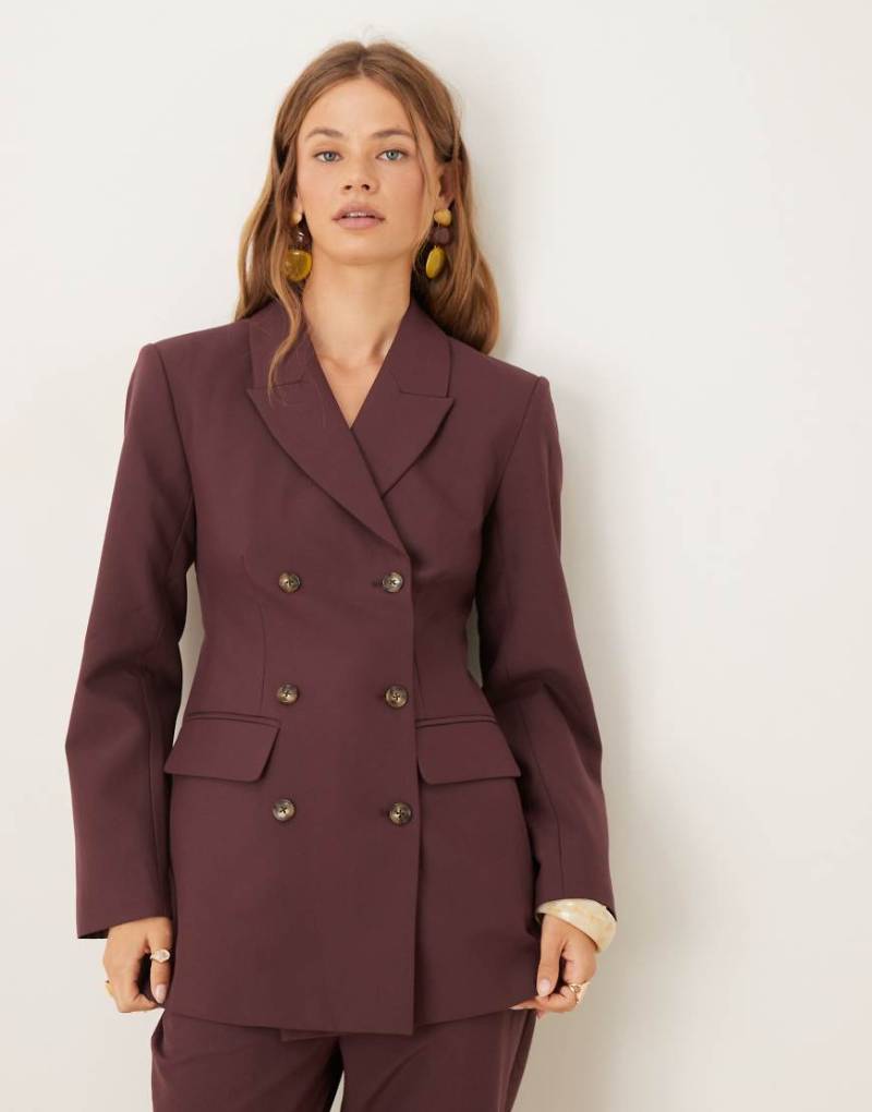 ASOS DESIGN - Eleganter, zweireihiger Relaxed Fit Anzugblazer in Pflaume-Brown von ASOS DESIGN