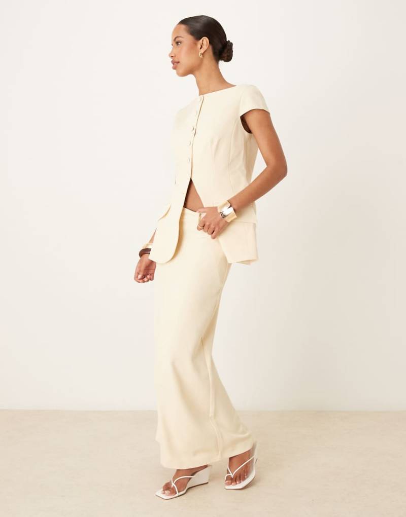 ASOS DESIGN - Eleganter Maxirock in Buttermilchgelb, Kombiteil von ASOS DESIGN