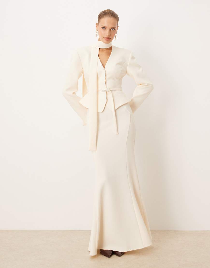 ASOS DESIGN - Eleganter Maxirock in Buttermilchgelb mit Schwalbenschwanz-Saum, Kombiteil von ASOS DESIGN