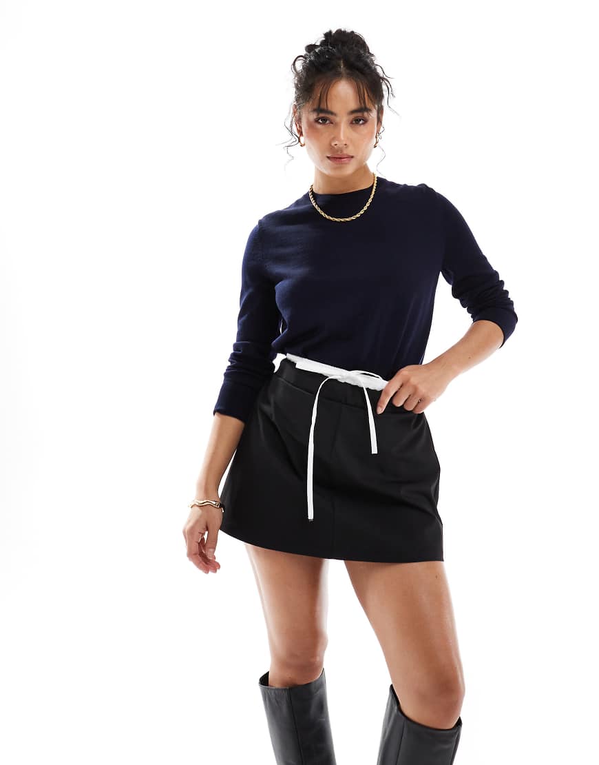 ASOS DESIGN - Eleganter Minirock mit Zweifachbund-Schwarz von ASOS DESIGN