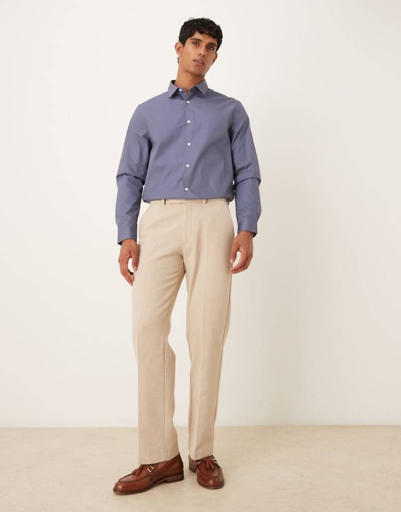 ASOS DESIGN - Elegantes, leicht zu bügelndes Popeline-Hemd in Stahlblau mit normaler Passform von ASOS DESIGN