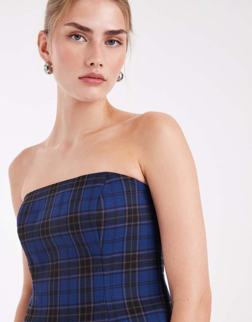 ASOS DESIGN - Elegantes Bandeau-Oberteil in Blau mit Karomuster, Kombiteil von ASOS DESIGN
