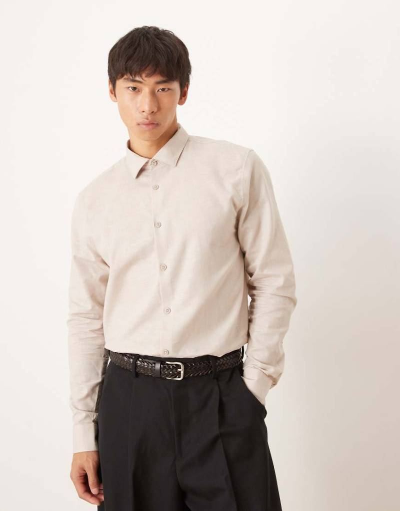 ASOS DESIGN - Elegantes Hemd aus Leinenmix in Steinbeige mit regulärem Schnitt-Neutral ASOS DESIGN - Elegantes Hemd aus Leinenmix in Steinbeige mit regulärem Schnitt-Neutral von ASOS DESIGN