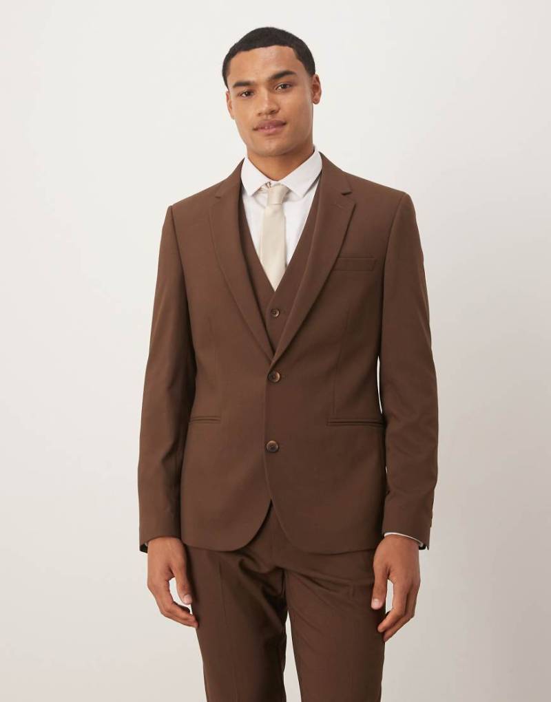 ASOS DESIGN - Eng geschnittene Anzugjacke in Dunkelbraun von ASOS DESIGN