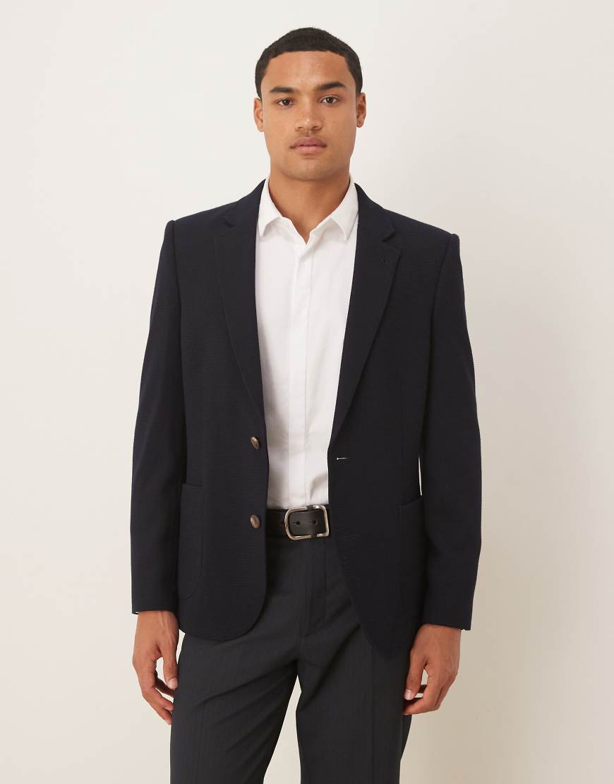 ASOS DESIGN - Eng geschnittener Blazer mit Mikrostruktur in Marineblau von ASOS DESIGN