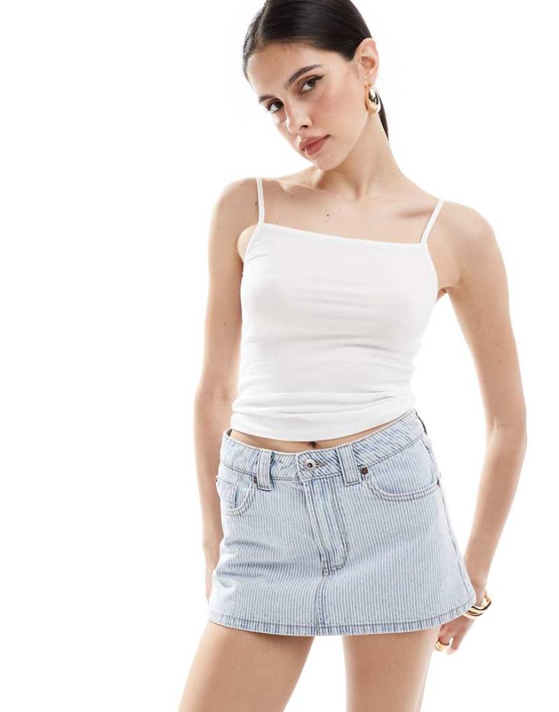 ASOS DESIGN - Eng geschnittenes Camisole in Weiß von ASOS DESIGN