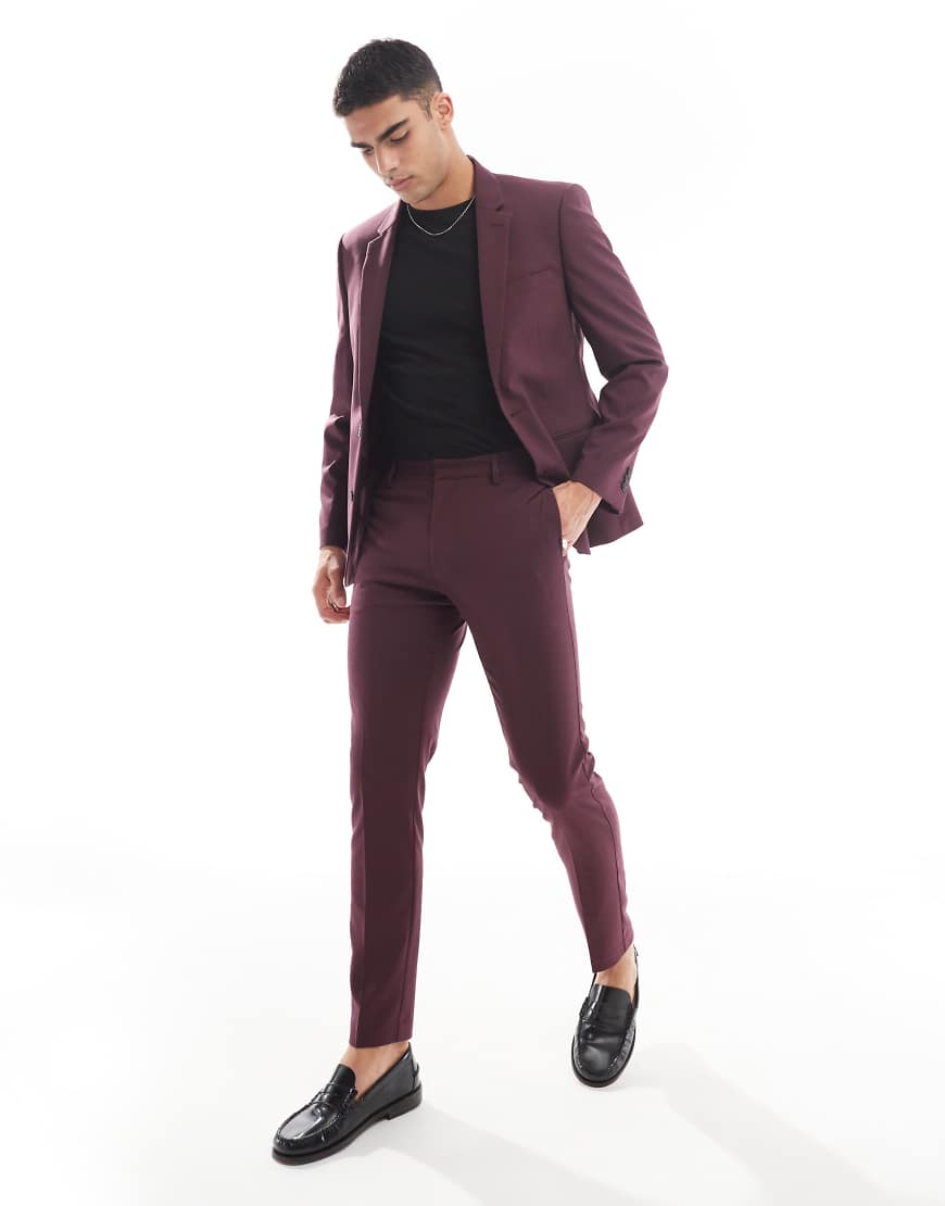 ASOS DESIGN - Enge Anzughose in Burgunderrot ASOS DESIGN - Enge Anzughose in Burgunderrot von ASOS DESIGN