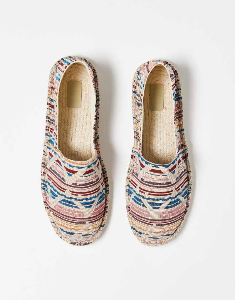 ASOS DESIGN - Espadrilles aus Canvas mit Aztekenmuster-Bunt von ASOS DESIGN