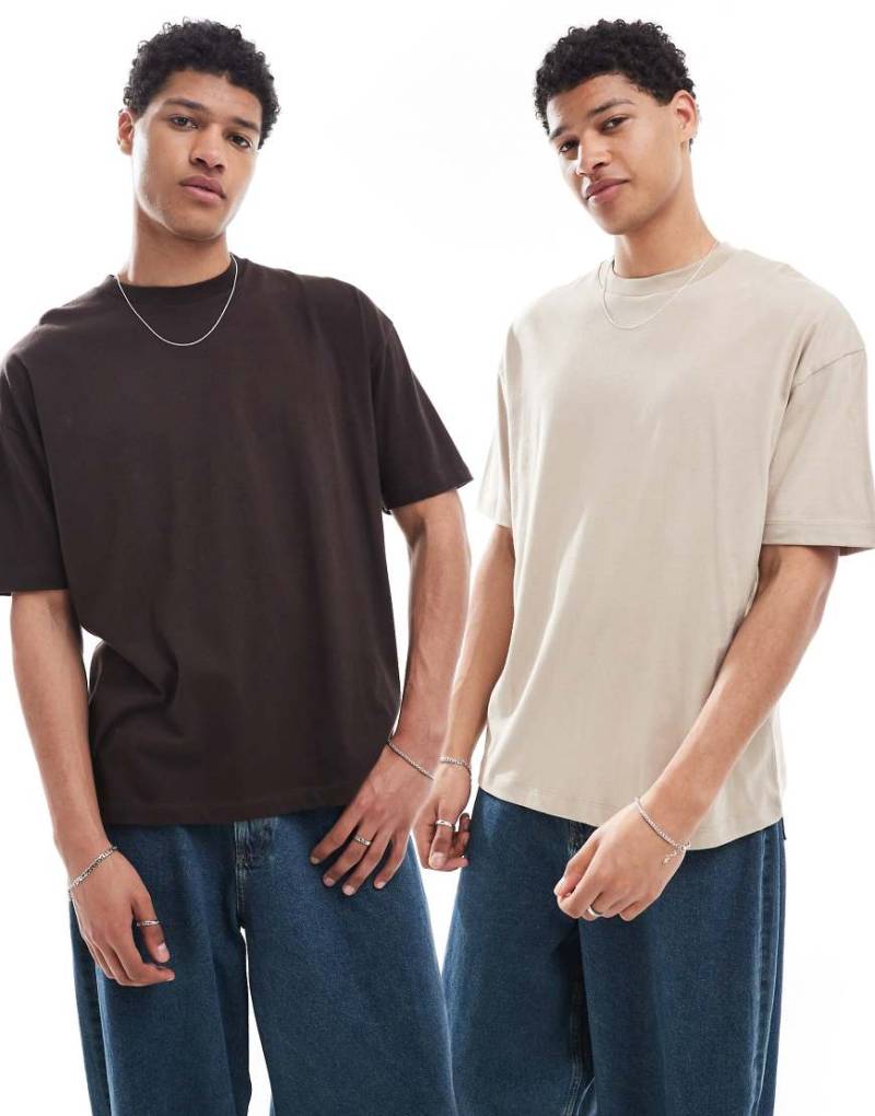 ASOS DESIGN - Essential - 2er-Pack Oversize-T-Shirts in Braun und Stein-Bunt von ASOS DESIGN