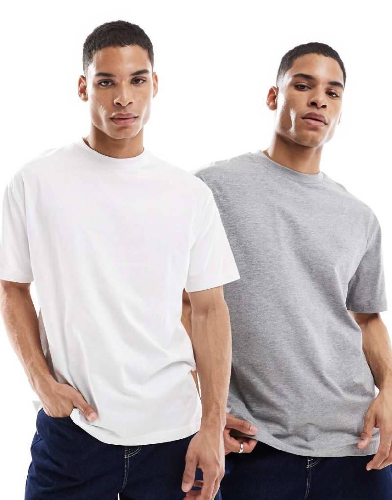 ASOS DESIGN - Essential - 2er-Pack Relaxed-Fit-T-Shirts in Grau und Weiß-Bunt von ASOS DESIGN